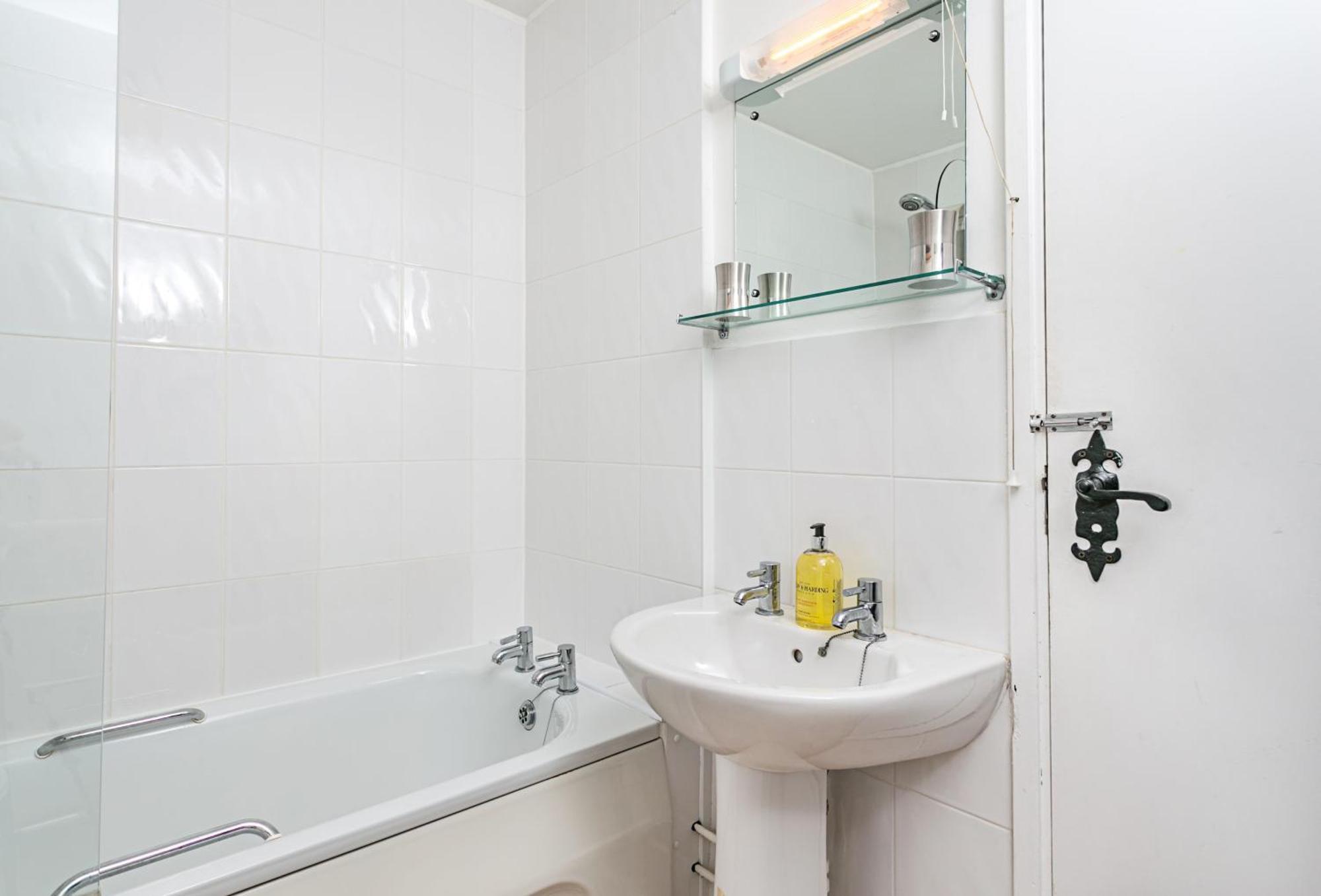 Laburnum Lodge Sleeps 6 Wheelchair Access 마인헤드 외부 사진