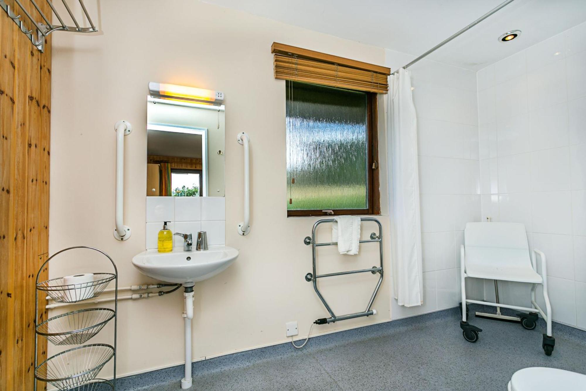 Laburnum Lodge Sleeps 6 Wheelchair Access 마인헤드 외부 사진